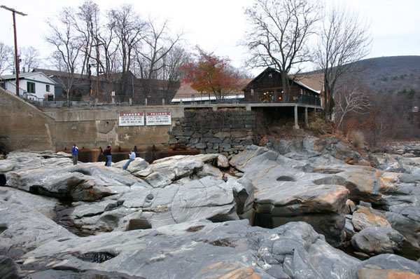 Shelburne_Falls_024a