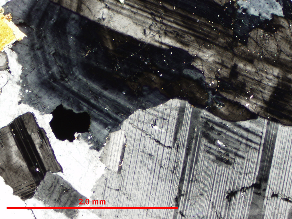 Plagioclase Showing Chmical Zoning