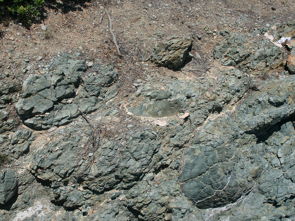 Basalt Pillow Structures